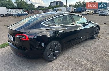 Седан Tesla Model 3 2018 в Рівному