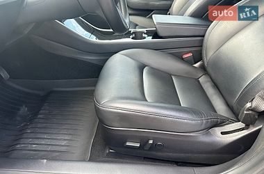 Седан Tesla Model 3 2018 в Рівному