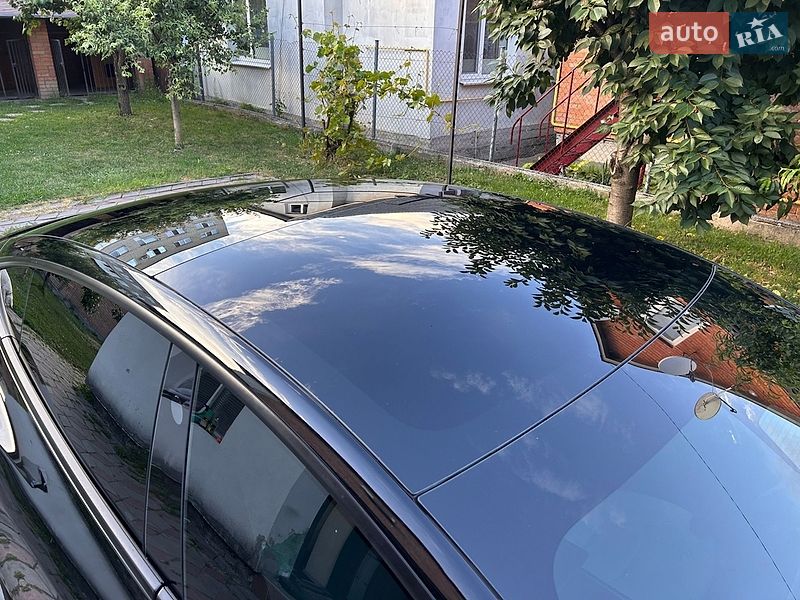 Седан Tesla Model 3 2021 в Виннице