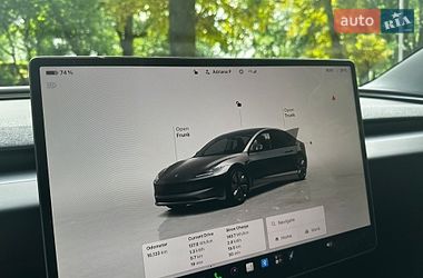 Седан Tesla Model 3 2025 в Львове