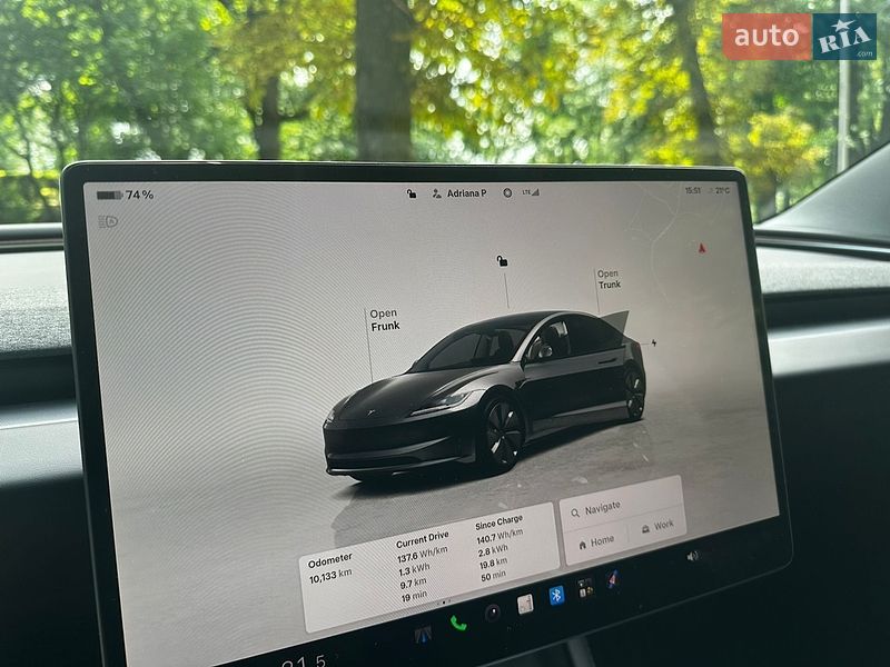 Седан Tesla Model 3 2025 в Львове