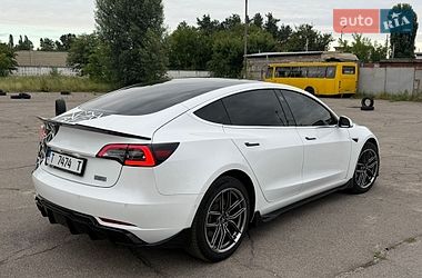 Седан Tesla Model 3 2019 в Києві