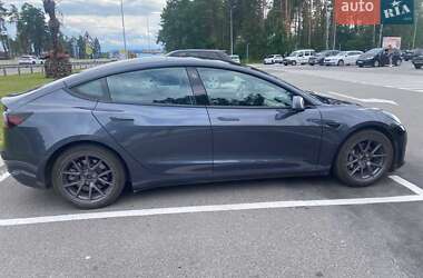 Седан Tesla Model 3 2022 в Києві