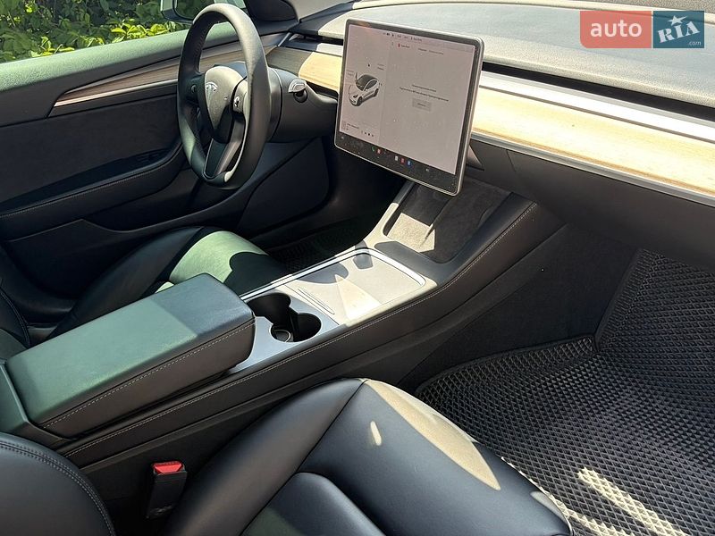 Седан Tesla Model 3 2021 в Луцке фото 11 Седан Tesla Model 3 2021 в Луцке