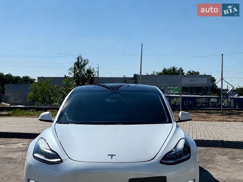 Tesla Model 3 2019 Tesla Model 3 2019