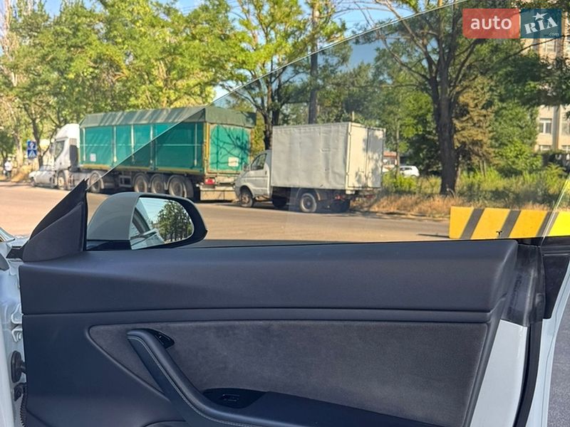 Седан Tesla Model 3 2019 в Николаеве фото 7 Седан Tesla Model 3 2019 в Николаеве