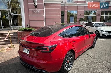 Седан Tesla Model 3 2021 в Одессе