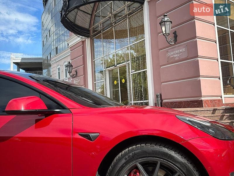 Седан Tesla Model 3 2021 в Одессе