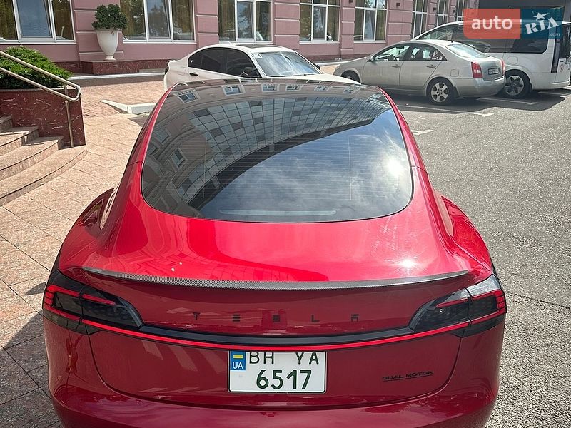 Седан Tesla Model 3 2021 в Одессе