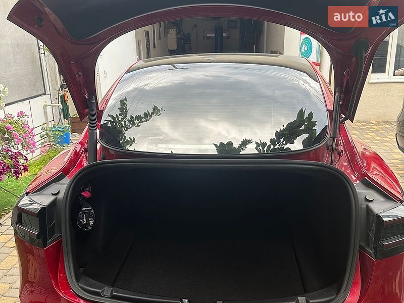 Седан Tesla Model 3 2021 в Одессе