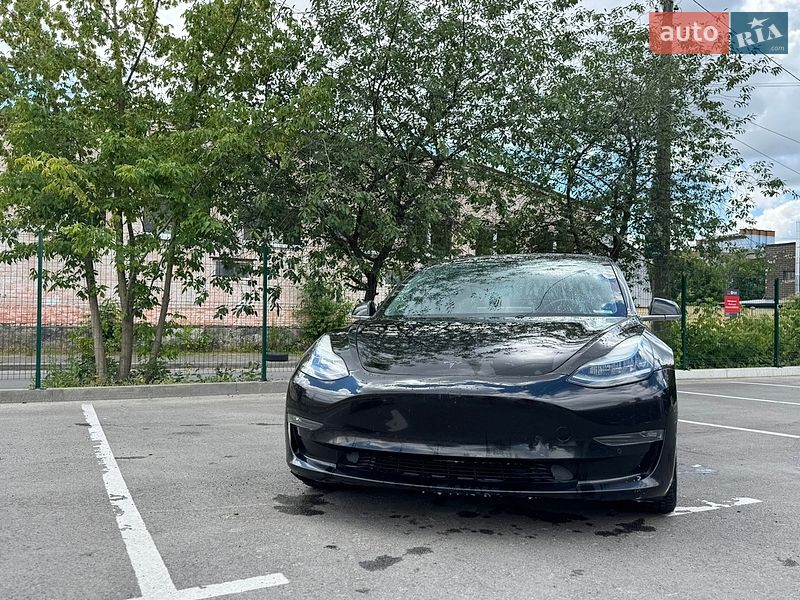 Седан Tesla Model 3 2019 в Києві