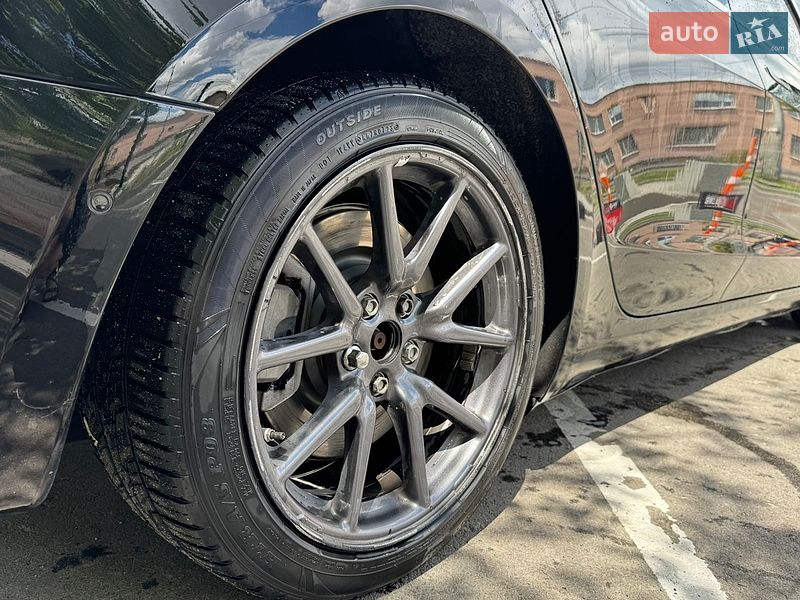 Седан Tesla Model 3 2019 в Києві