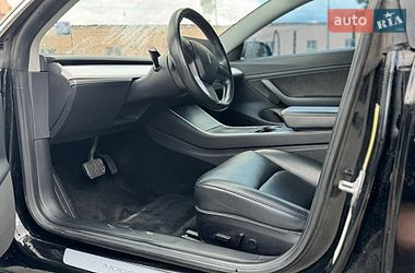 Седан Tesla Model 3 2019 в Києві