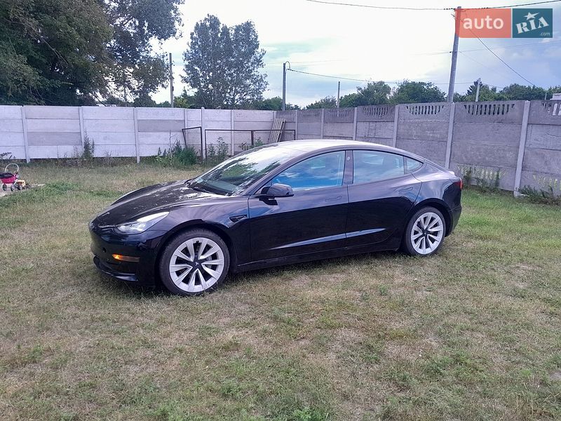 Седан Tesla Model 3 2022 в Черкассах Седан Tesla Model 3 2022 в Черкассах