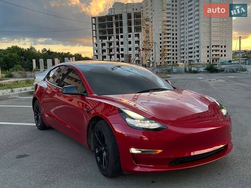 Седан Tesla Model 3 2021 в Харькове