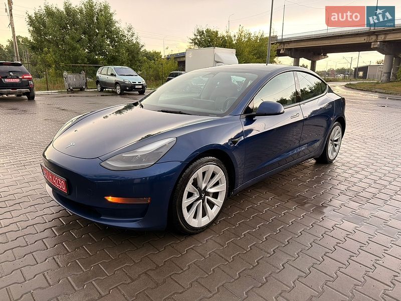 Седан Tesla Model 3 2022 в Луцке фото Седан Tesla Model 3 2022 в Луцке