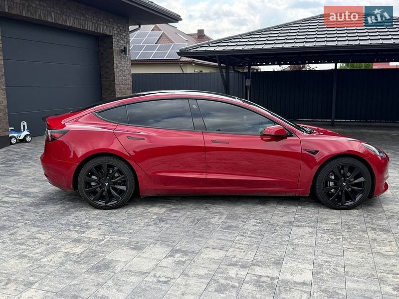 Седан Tesla Model 3 2019 в Луцьку