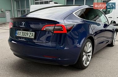 Седан Tesla Model 3 2018 в Києві