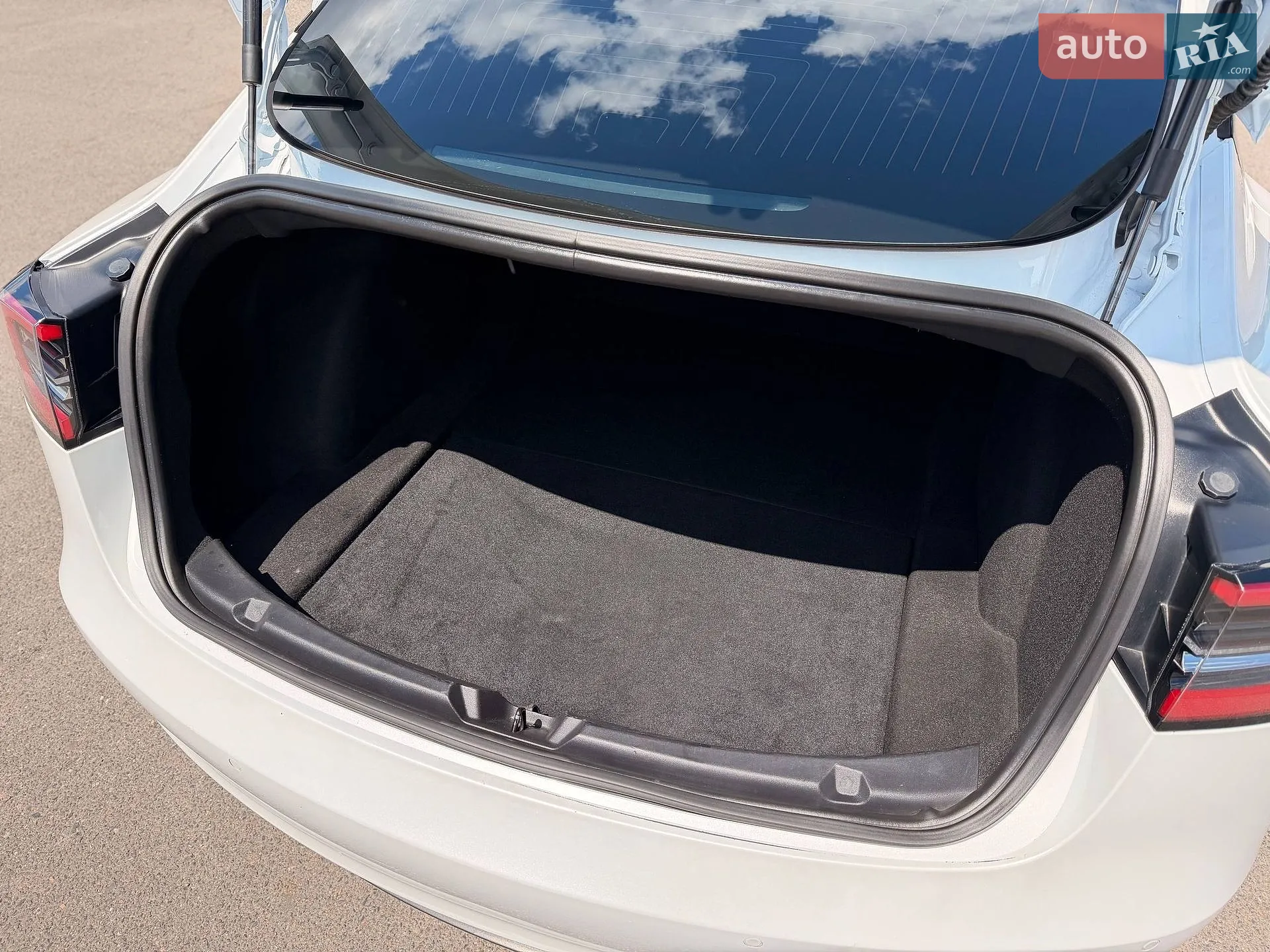2019 Tesla Model 3 - мініатюра 37