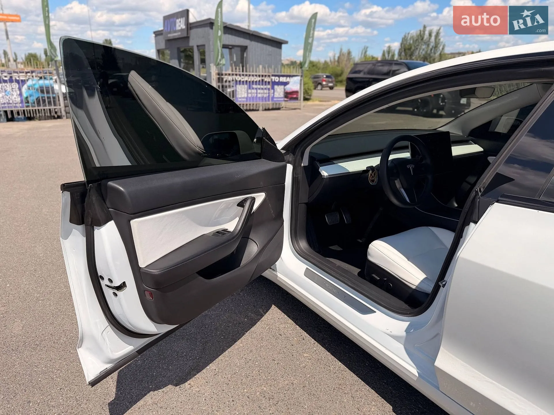 2019 Tesla Model 3 - мініатюра 38