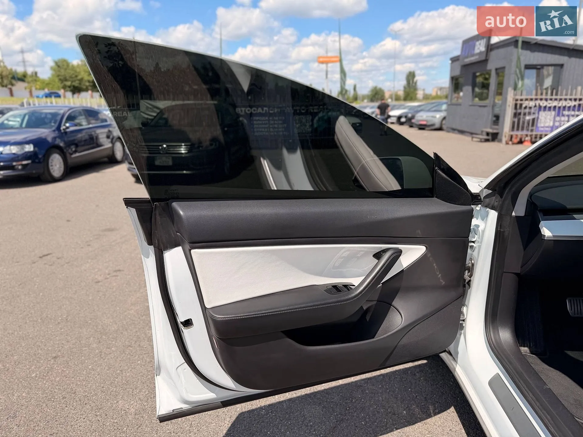 2019 Tesla Model 3 - мініатюра 39
