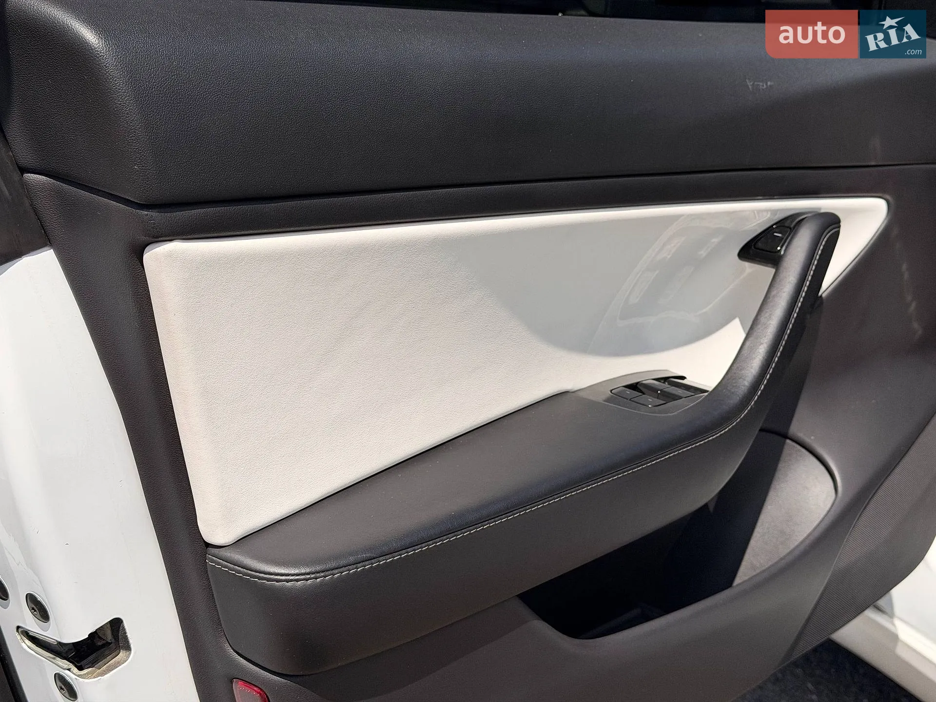 2019 Tesla Model 3 - мініатюра 40