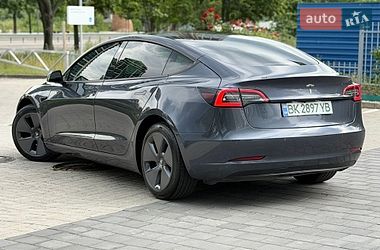 Седан Tesla Model 3 2022 в Дніпрі