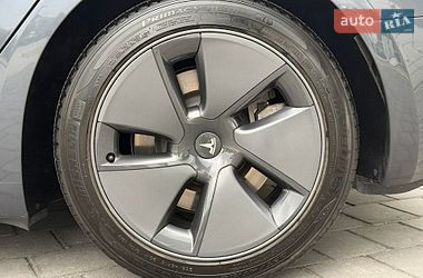 Седан Tesla Model 3 2022 в Дніпрі