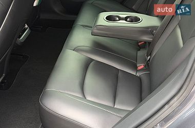 Седан Tesla Model 3 2022 в Дніпрі