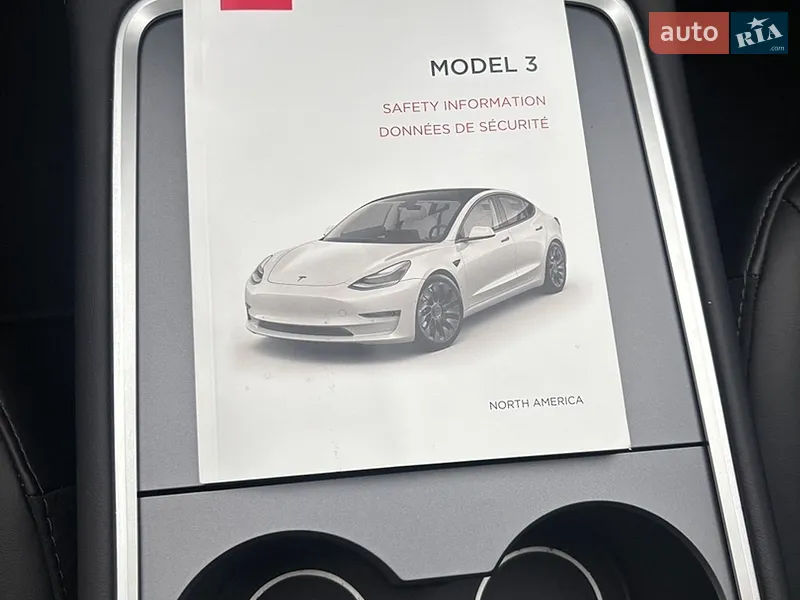 Седан Tesla Model 3 2022 в Дніпрі документ