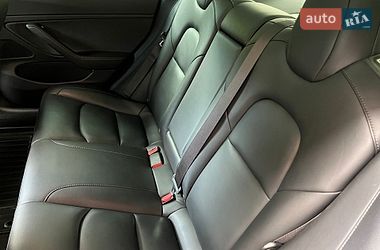Седан Tesla Model 3 2021 в Барышевке