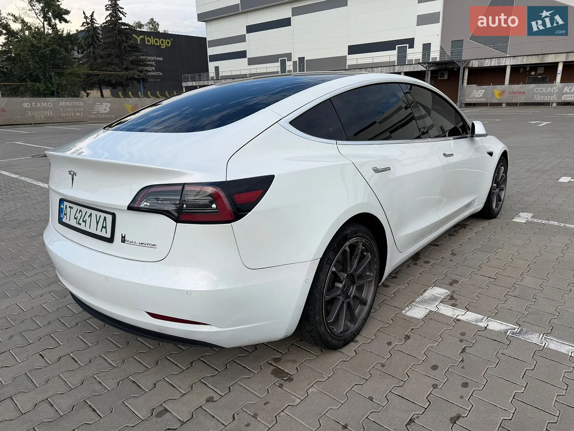 2019 Tesla Model 3 - мініатюра 8
