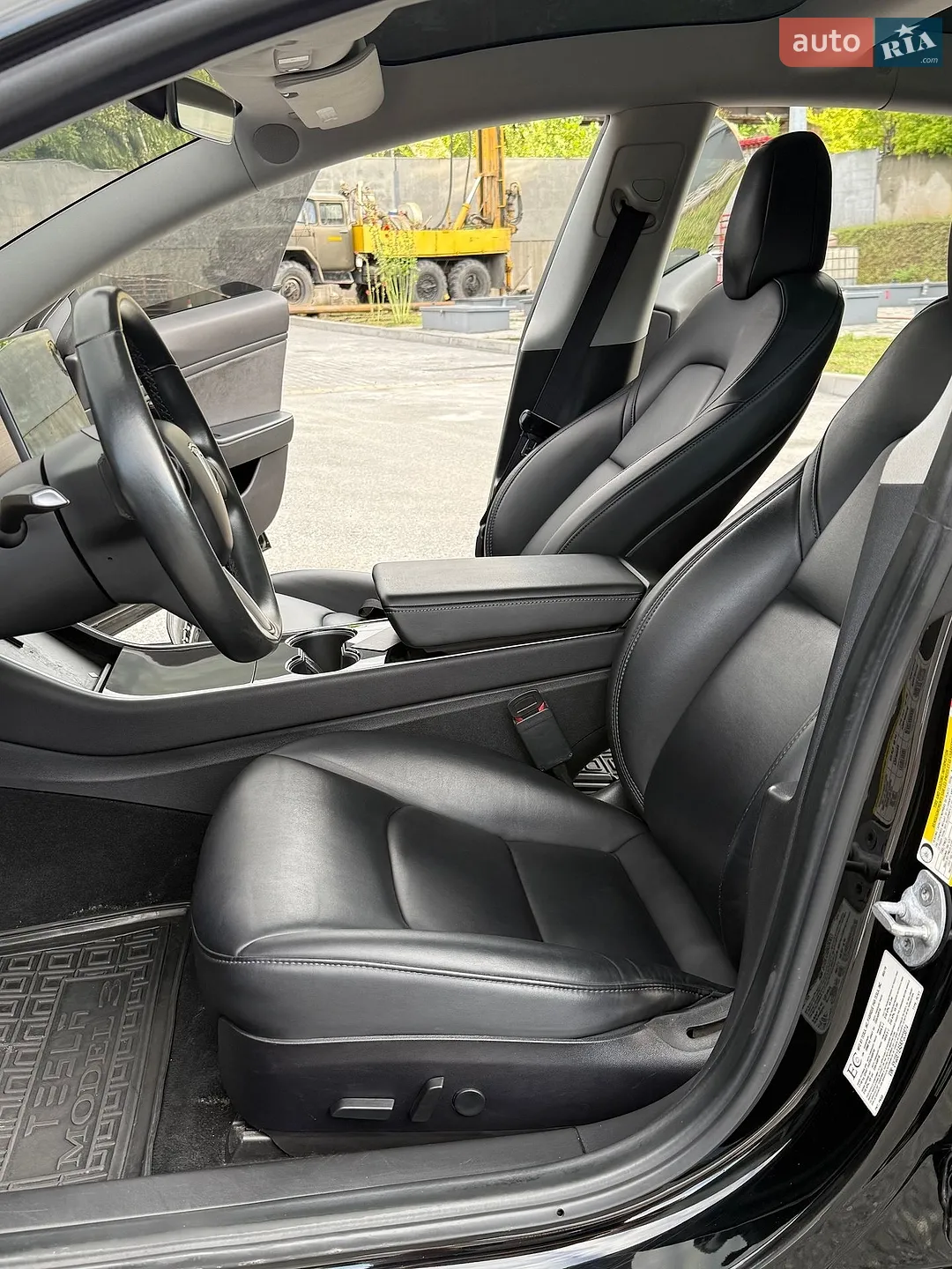 2019 Tesla Model 3 - мініатюра 12