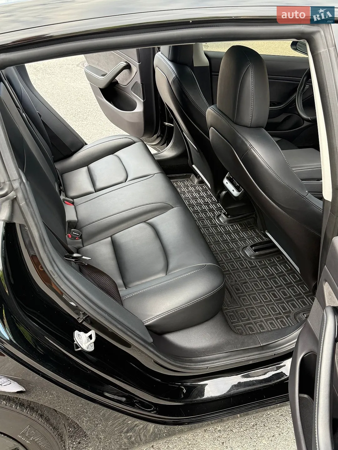 2019 Tesla Model 3 - мініатюра 15
