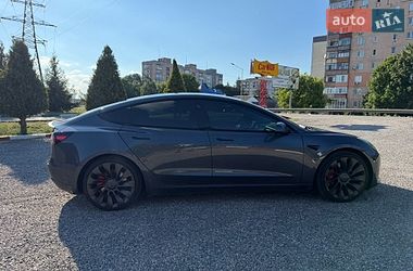 Седан Tesla Model 3 2023 в Києві