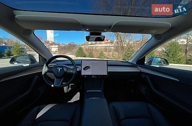 Седан Tesla Model 3 2021 в Львові