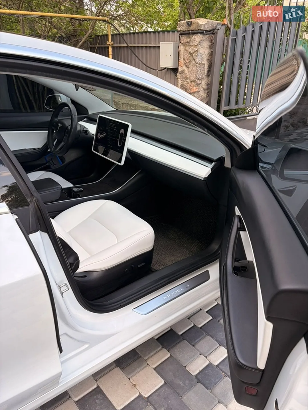 2020 Tesla Model 3 - мініатюра 8