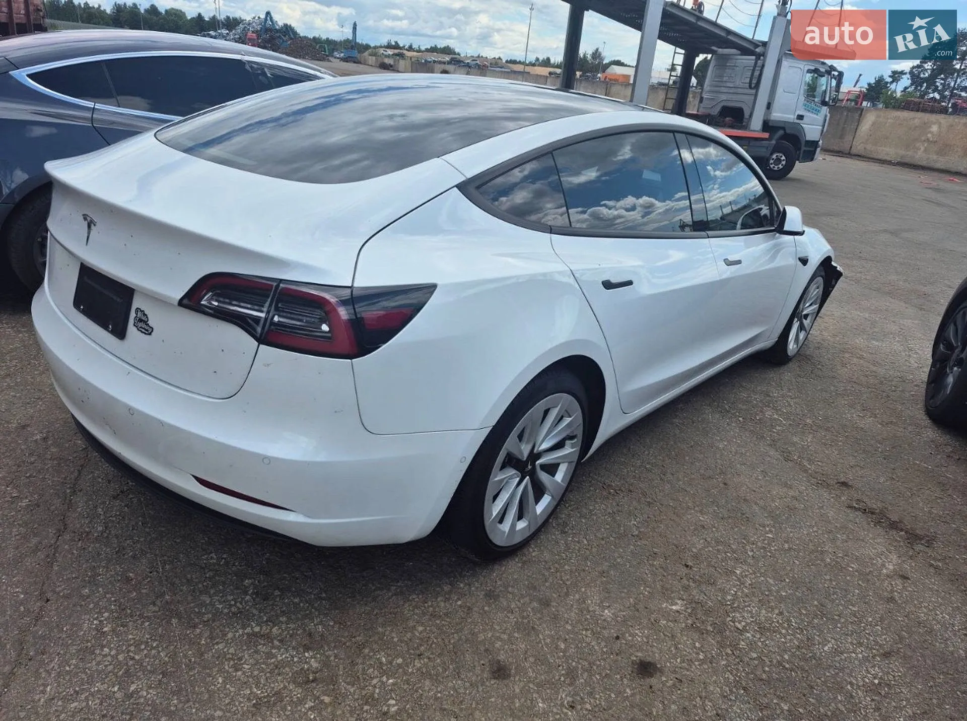 2022 Tesla Model 3 - мініатюра 11