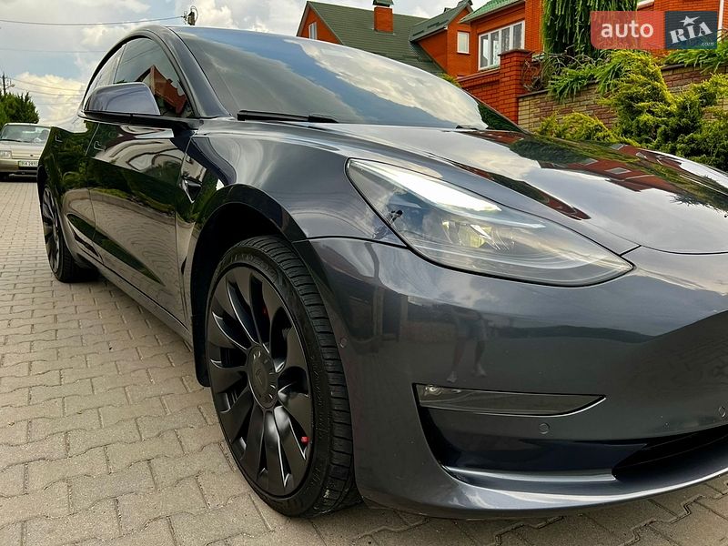 Седан Tesla Model 3 2021 в Хмельницькому