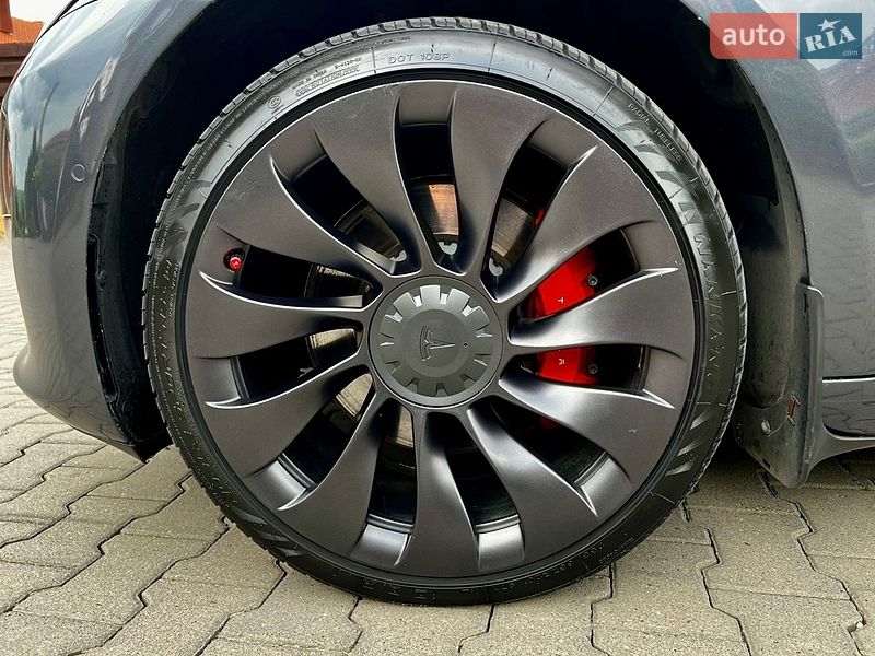 Седан Tesla Model 3 2021 в Хмельницькому