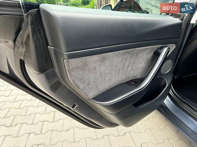 Седан Tesla Model 3 2021 в Хмельницькому