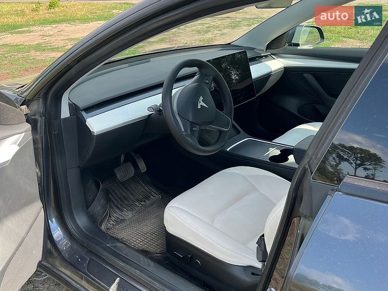 Седан Tesla Model 3 2023 в Александрие