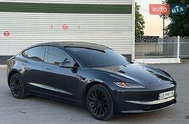 tesla model-3 2024 в Тульчин от профессионального продавца Ярослав