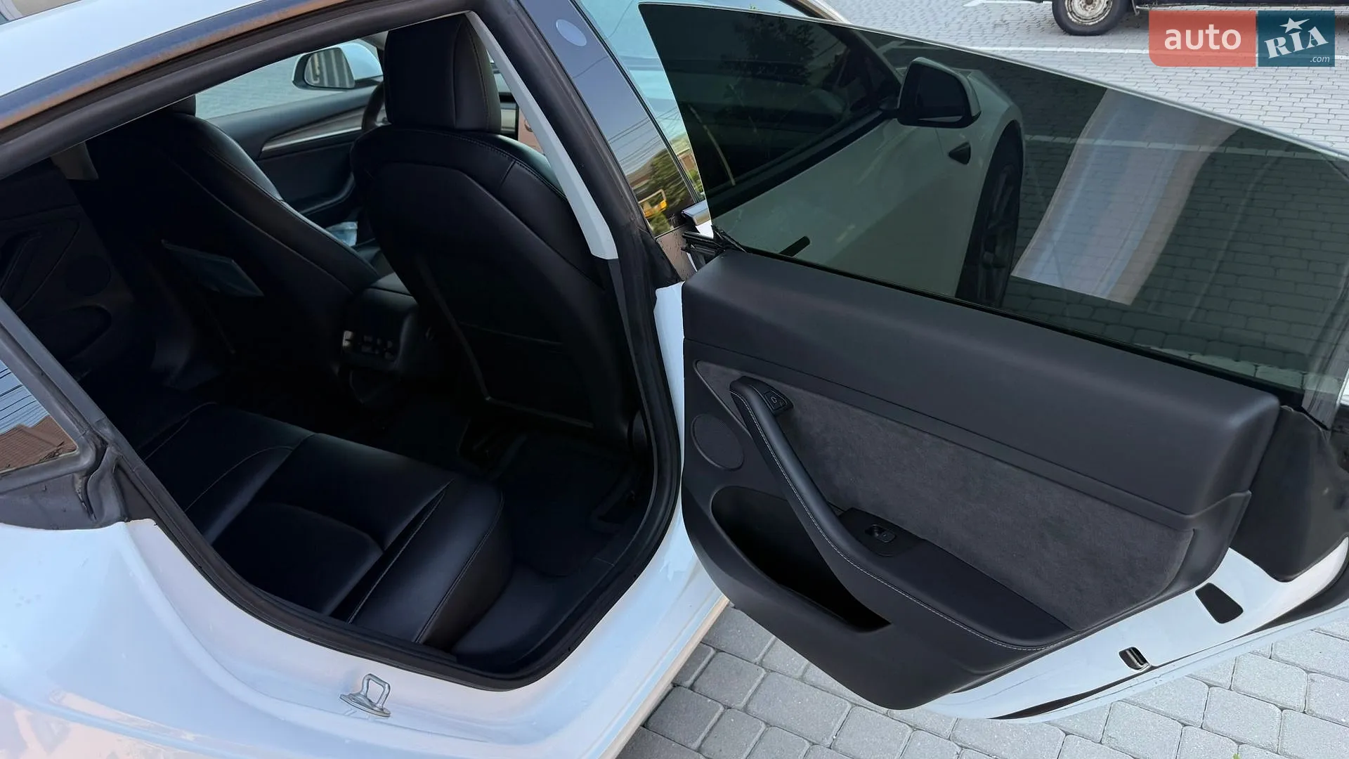 2022 Tesla Model 3 - мініатюра 16