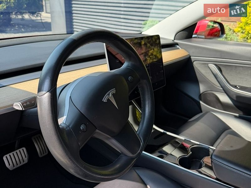 Седан Tesla Model 3 2019 в Львові фото 7 Седан Tesla Model 3 2019 в Львові