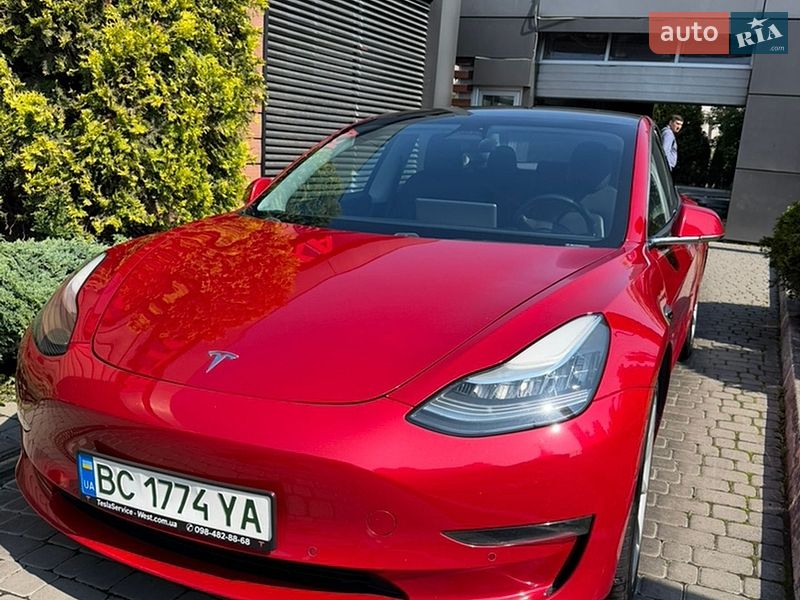 Седан Tesla Model 3 2019 в Львові фото Седан Tesla Model 3 2019 в Львові