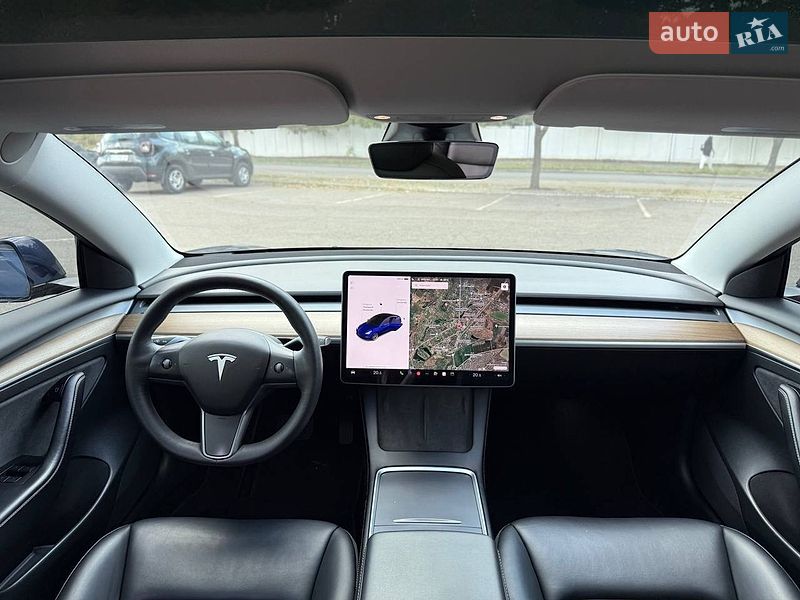 Седан Tesla Model 3 2021 в Кривом Роге