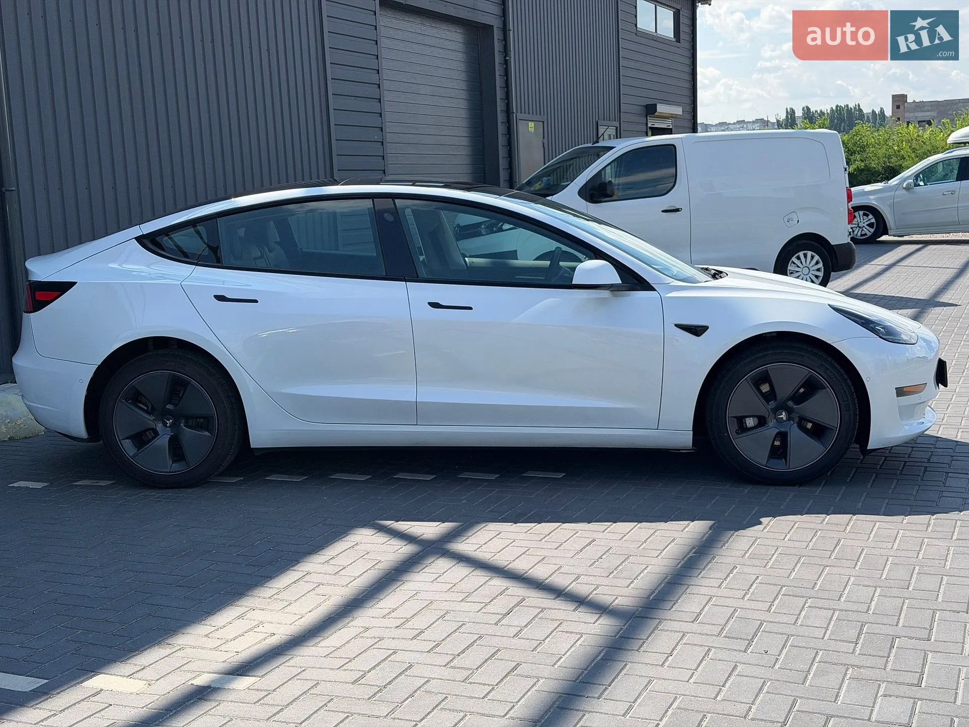 2022 Tesla Model 3 - мініатюра 9