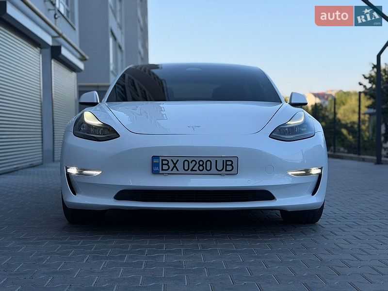 Седан Tesla Model 3 2022 в Хмельницькому фото 4 Седан Tesla Model 3 2022 в Хмельницькому