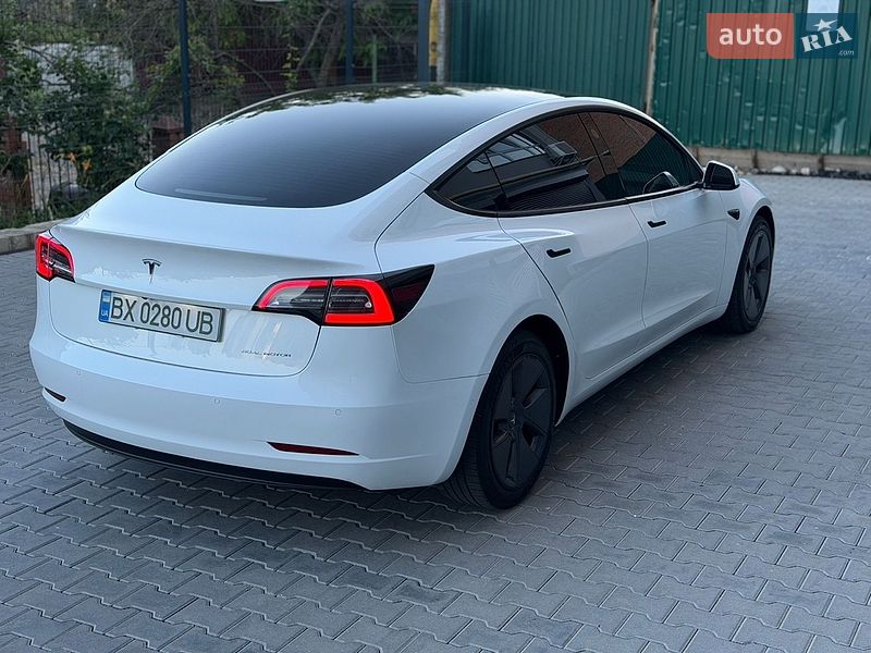 Седан Tesla Model 3 2022 в Хмельницькому фото 13 Седан Tesla Model 3 2022 в Хмельницькому